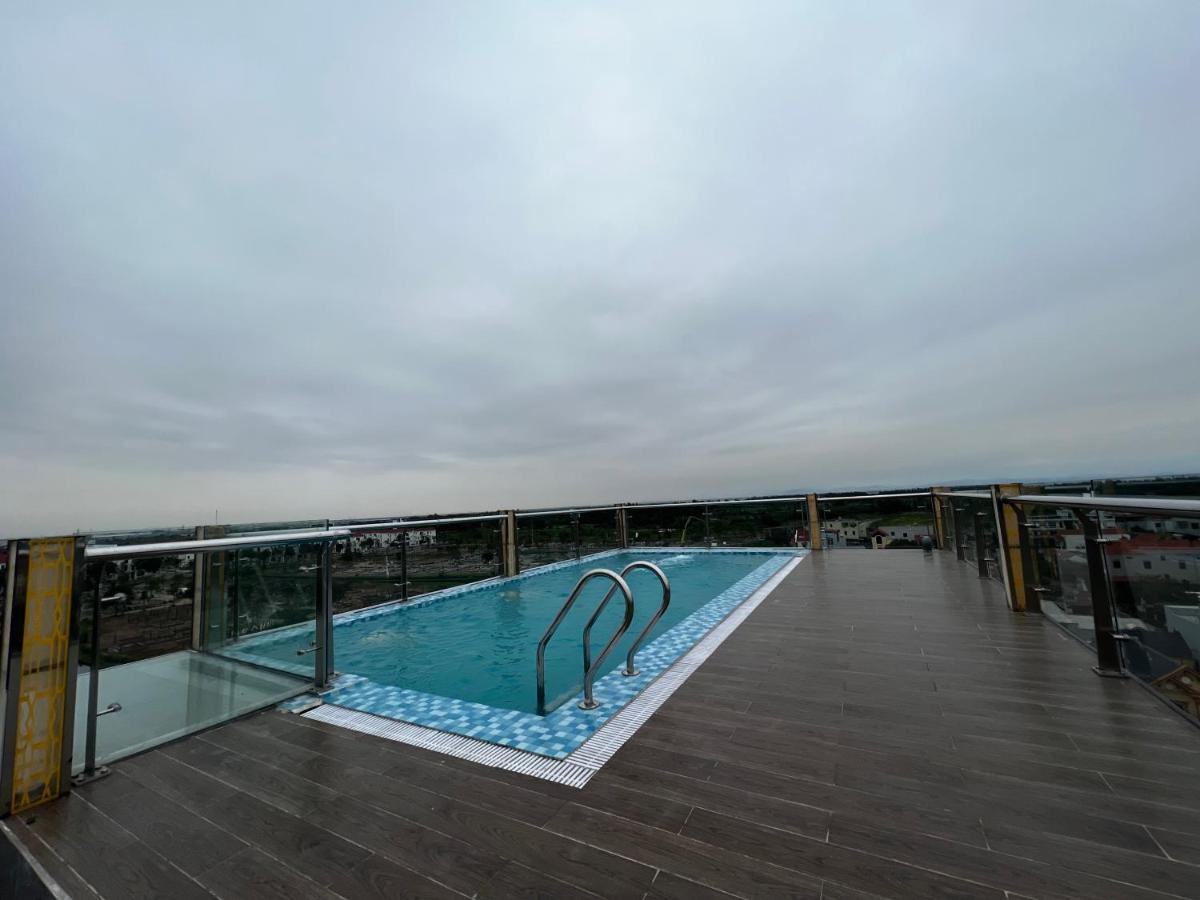 Апартаменты Marina Golfview Дошон Экстерьер фото